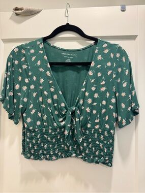 American Eagle Outfitters Green Floral Tie-Front Top